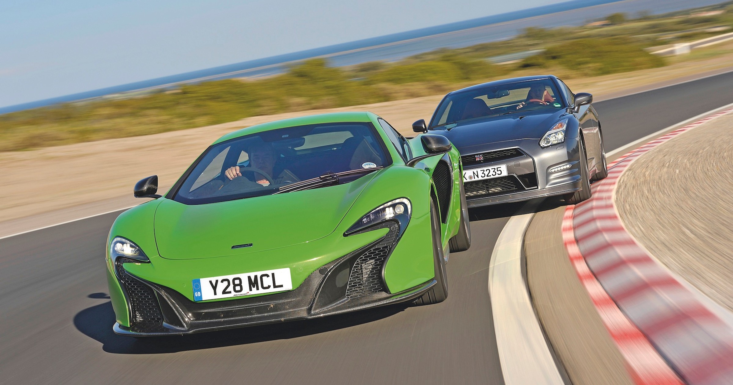 McLaren 65S i Nissan GT-R