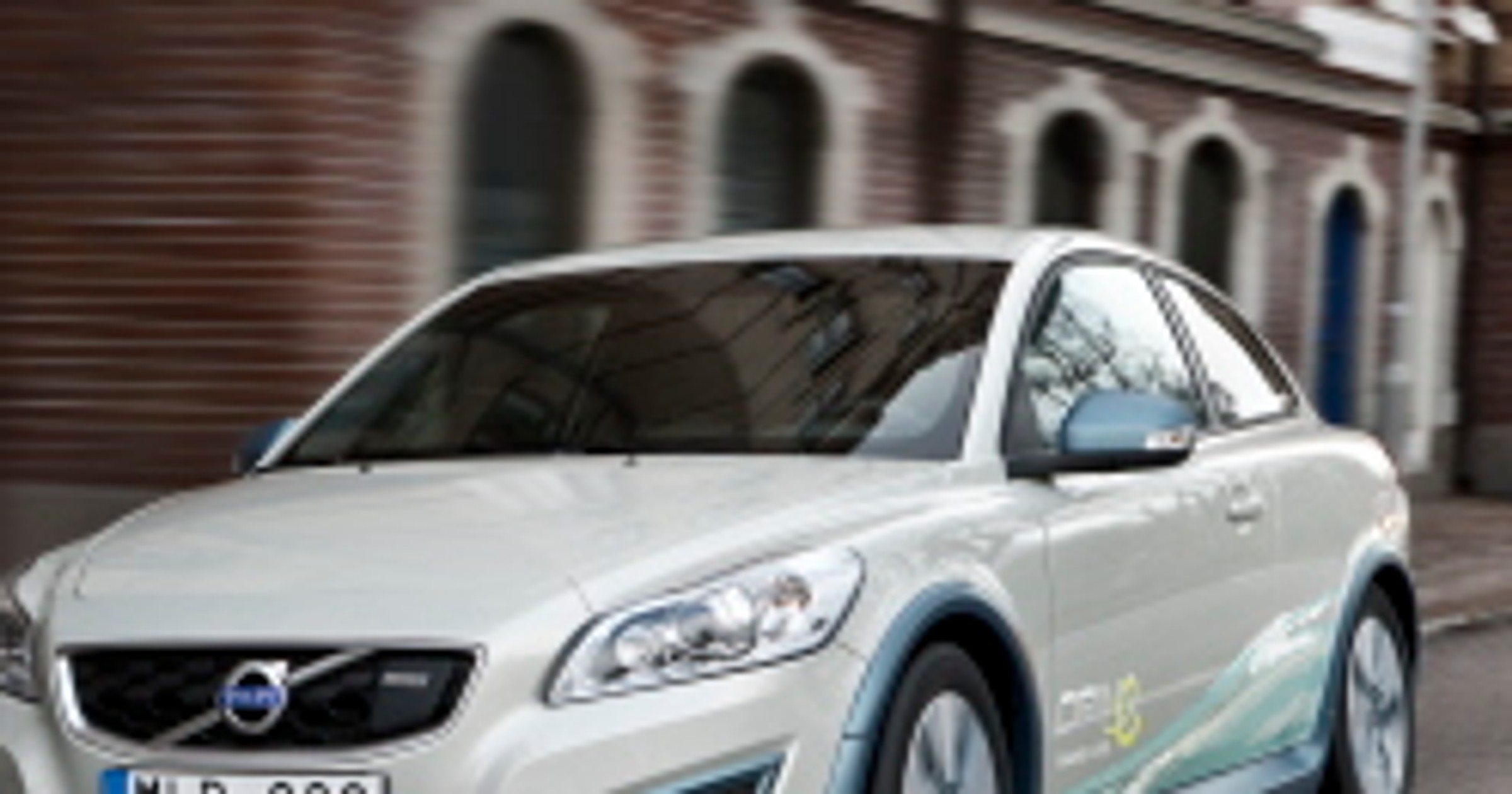 Volvo: elektryczne C30 zadebiutuje na drogach w 2011 roku