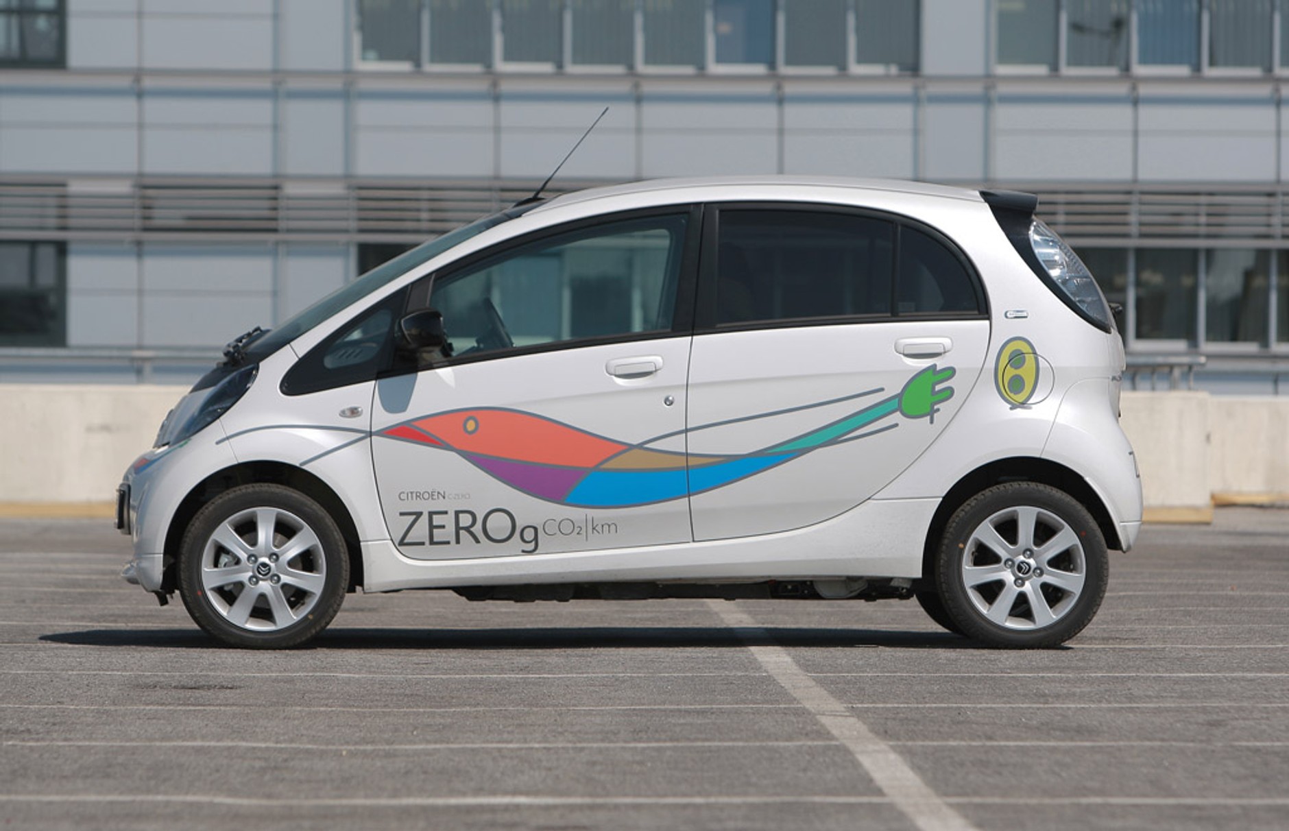 Citroen C-Zero: zero emisij, trochę stresu