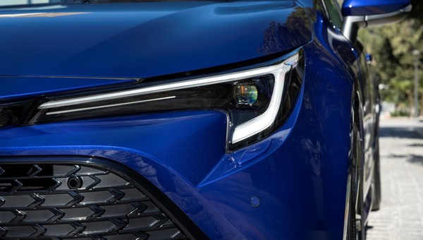 Toyota Corolla kusi nowymi rozwiązaniami. Jedno z nich jest darmowe, ale tylko przez rok