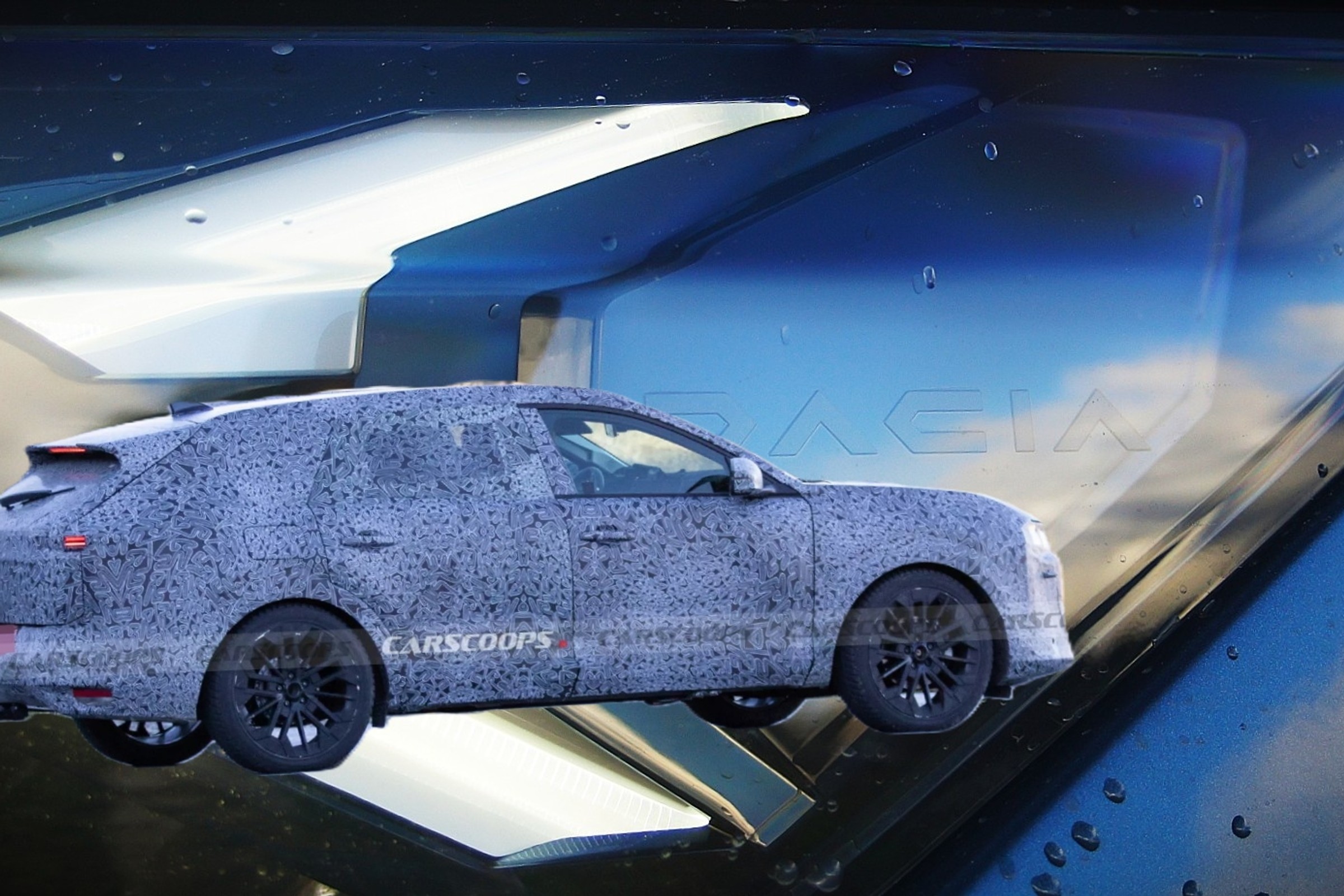 Będzie tania i praktyczna. Dacia C-Neo zamierza popsuć humor Toyocie i Skodzie