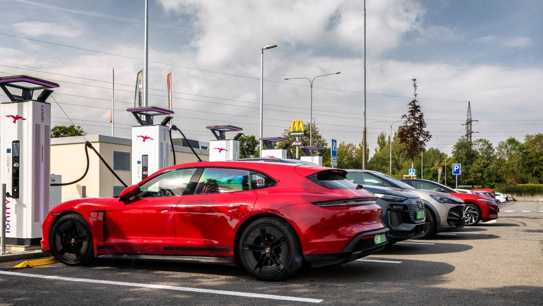 1600 km elektrykiem do Włoch. Nie wyszło ani długo, ani drogo