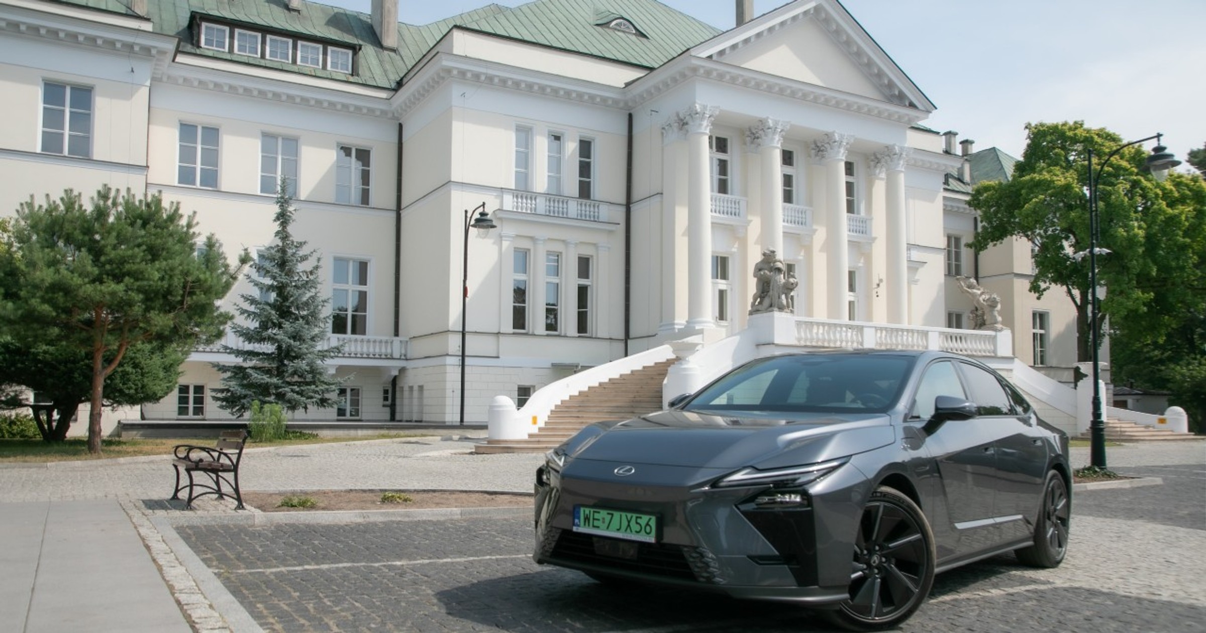 Lexus ES 2026