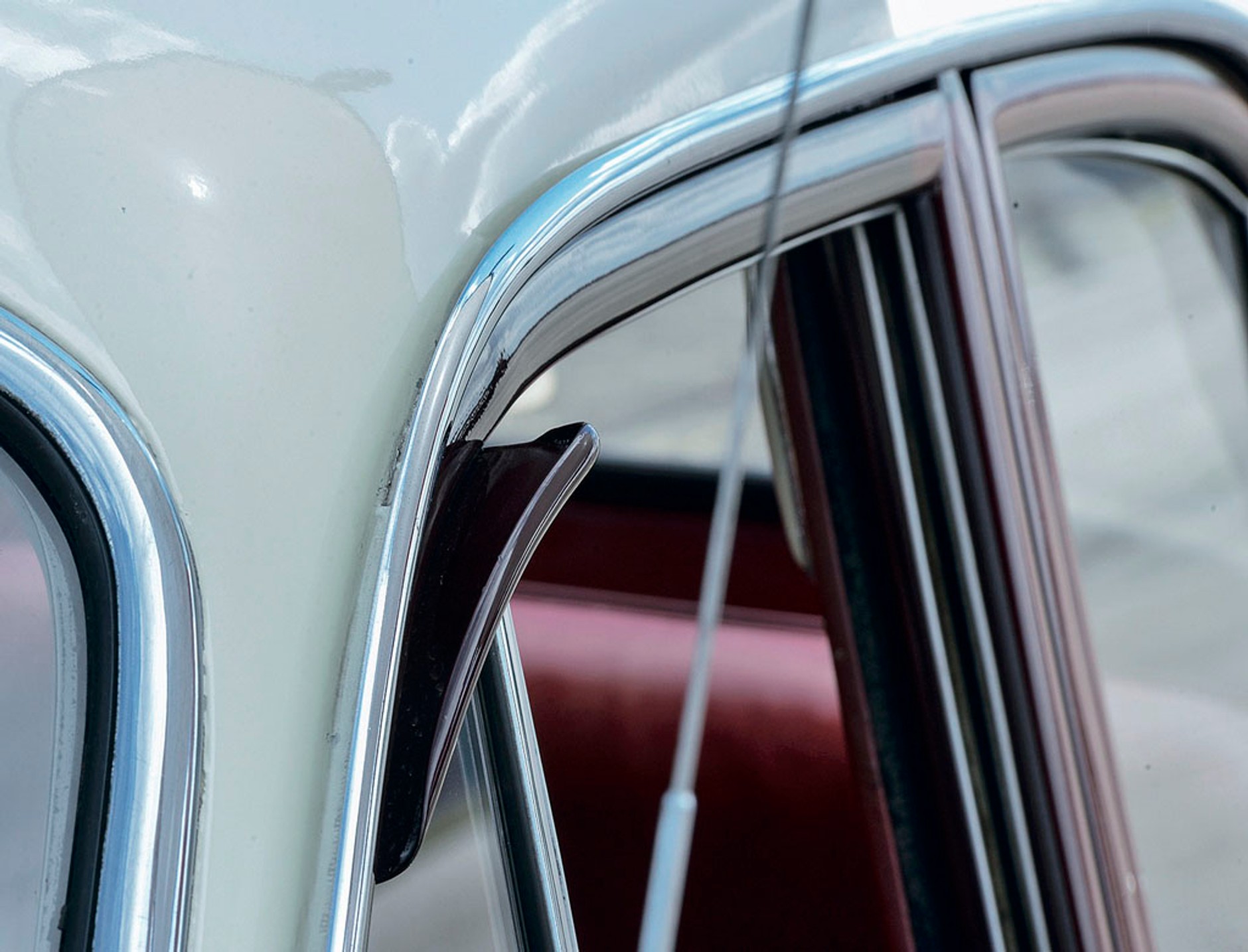 Opel Kapitan kontra Gaz Wołga M21 - klasyki z obu stron żelaznej kurtyny