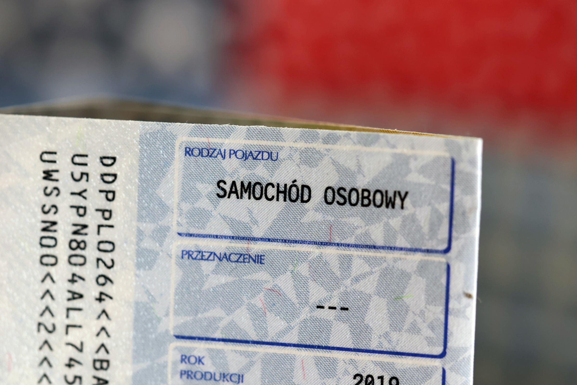 Za co można stracić dowód rejestracyjny? Sprawdź szybę. Mamy całą listę