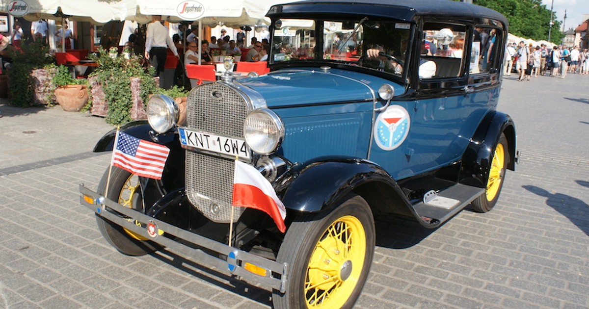 Ruch uliczny w latach 30.