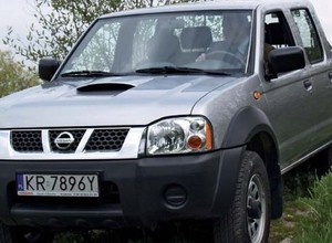 Nissan Pickup 4x4 - terenowy robotnik