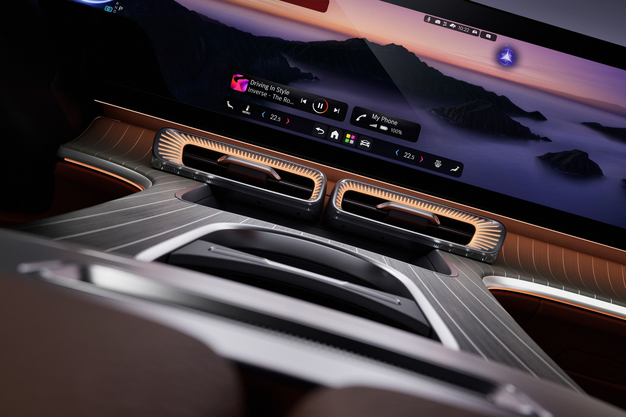 Mercedes zmienia najważniejszy element i odtajnia wnętrze nowego SUV-a GLC. Zdumiewający widok