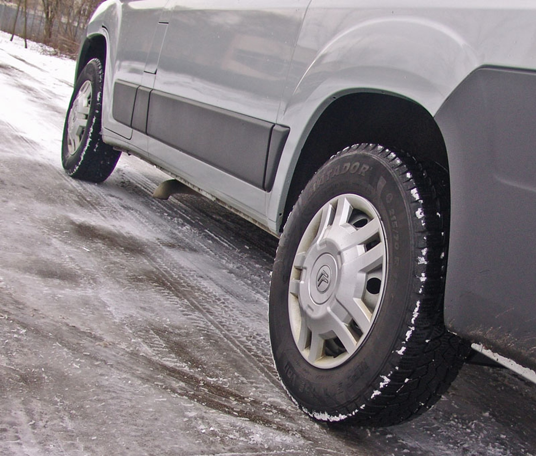 Citroën Jumper 2,2 HDi 120 Kombi: mały autobus i ciężarówka
