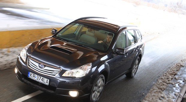 Subaru Outback 2.0D: bezpieczny olbrzym