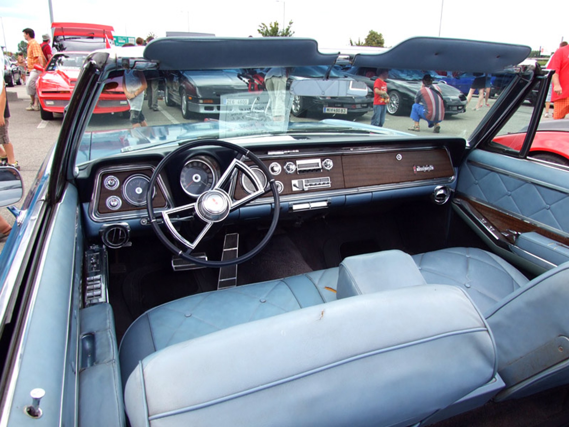 Zlot samochodów amerykańskich w Brnie (fotogaleria)