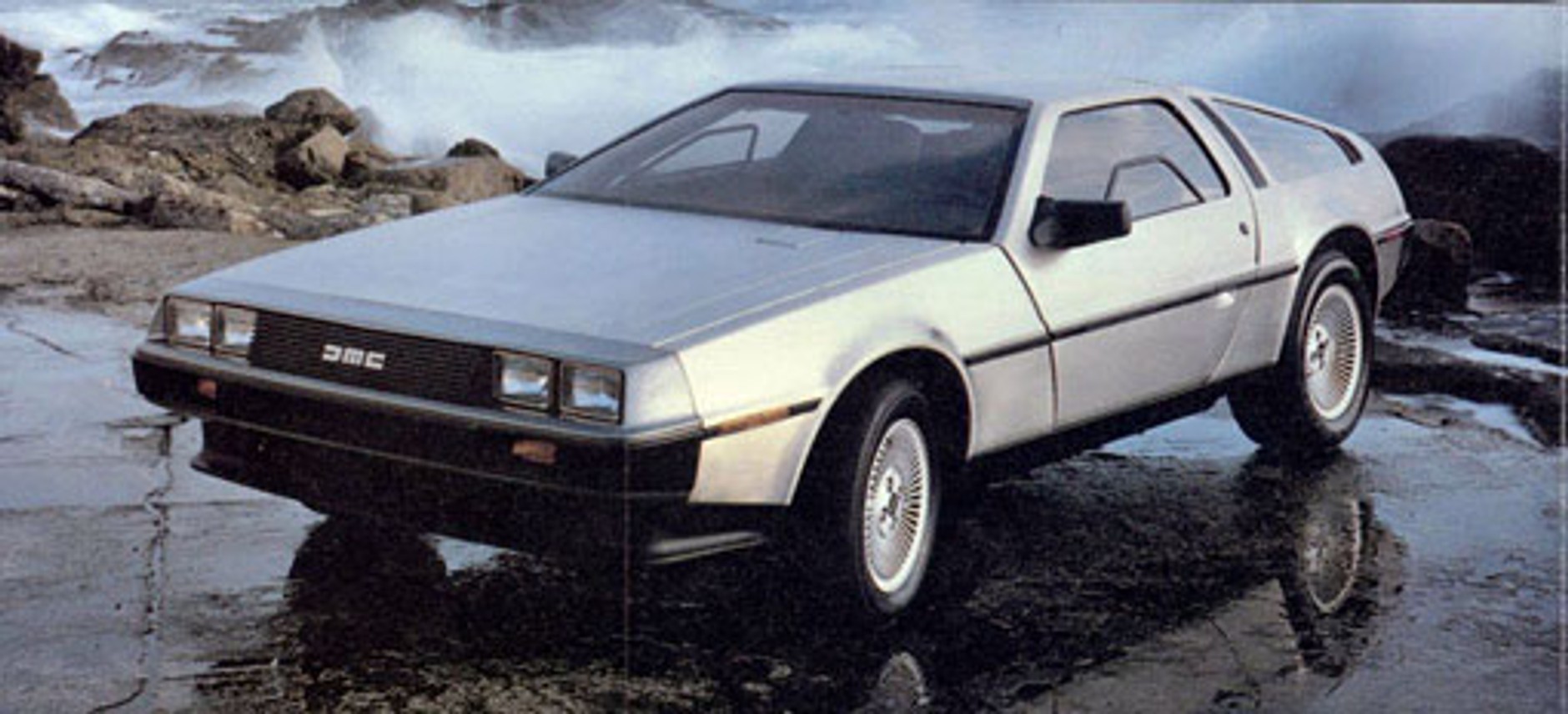 DeLorean DMC-12 powróci do przyszłości (+ wideo)