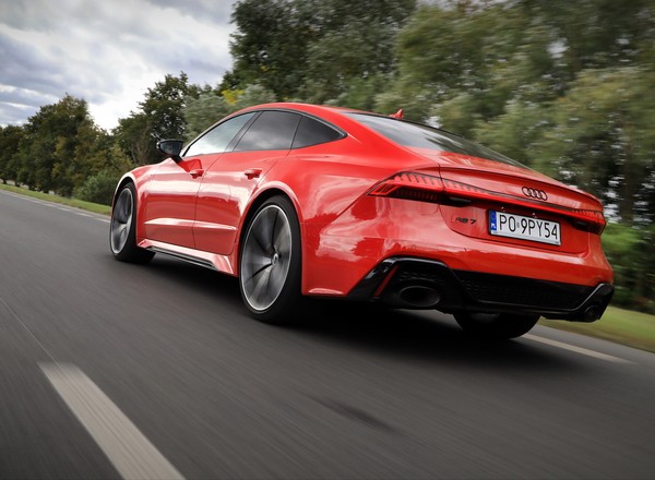 Audi RS7 Sportback - mocarz z manierami