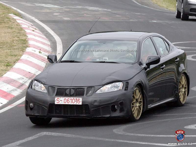 Spy Photos: Lexus IS 500 „złowiony“ na Nürburgring