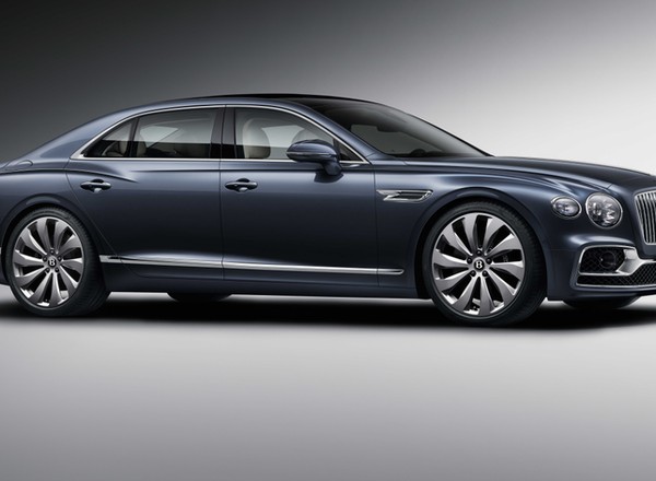 Nowy Bentley Flying Spur – limuzyna z wyższych sfer