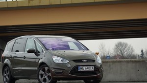 Ford S-MAX 2.0 EcoBoost PowerShift Titanium - Zmiany zgodne z trendem