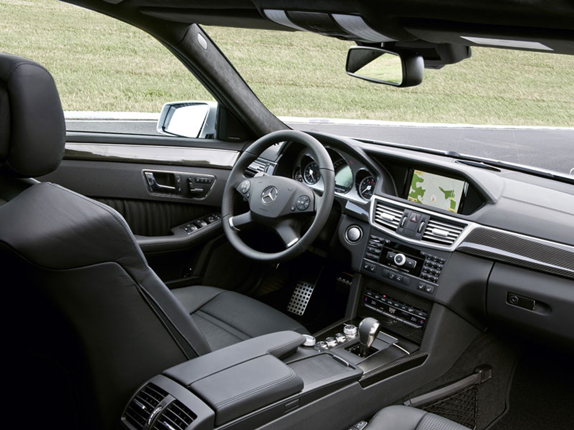 IAA Frankfurt 2009: Mercedes-Benz E 63 AMG T – pierwsze wrażenia, fotogaleria