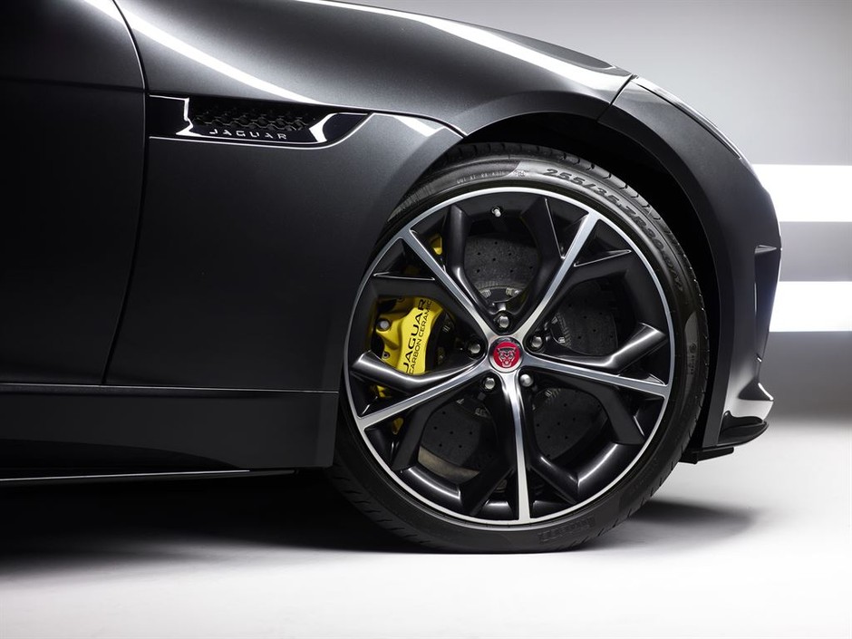Jaguar F-Type AWD