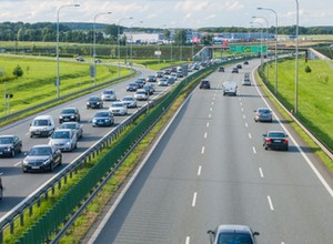 Te pojazdy nie wyjadą na drogi w długi weekend. Wyjaśniamy, kogo dotyczy zakaz