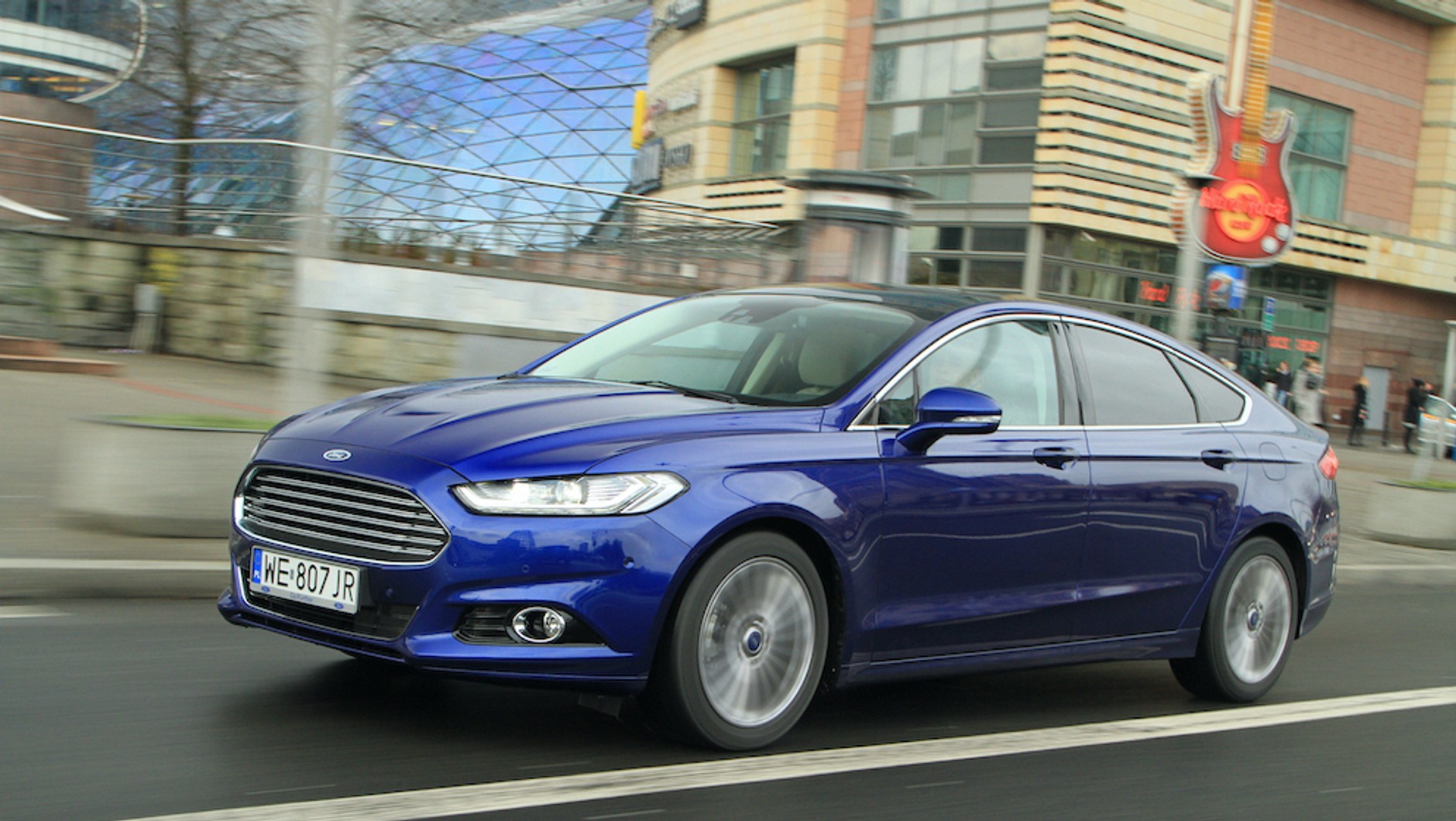 Mondeo IV zadebiutowało w 2014 r. – typoszereg MkV, rozbieżność z generacją spowodowana tym, że lifting pierwszej generacji modelu Ford oznaczył jako typoszereg MkII