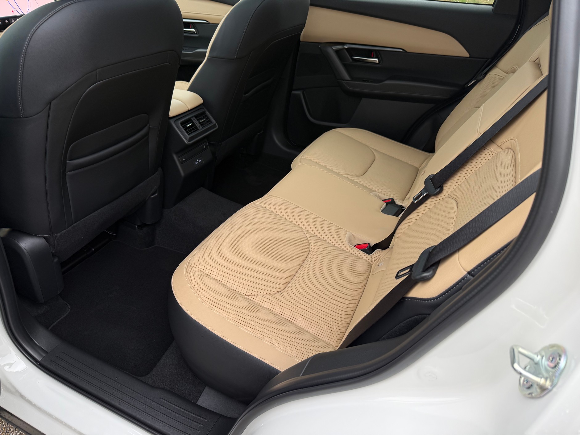 NOwa Mazda CX-5 – z tyłu jest zaskakująca ilość miejsca