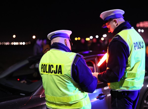 Policjanci posłali na A4 drony. Kierowcy ciężarówek wpadali jeden po drugim