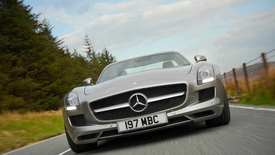 Mercedes SLS AMG