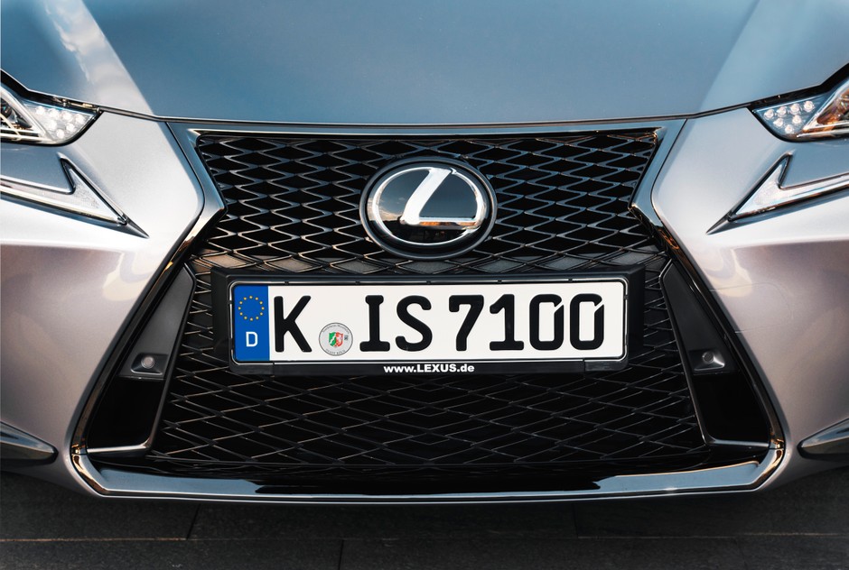 Lexus IS 200t