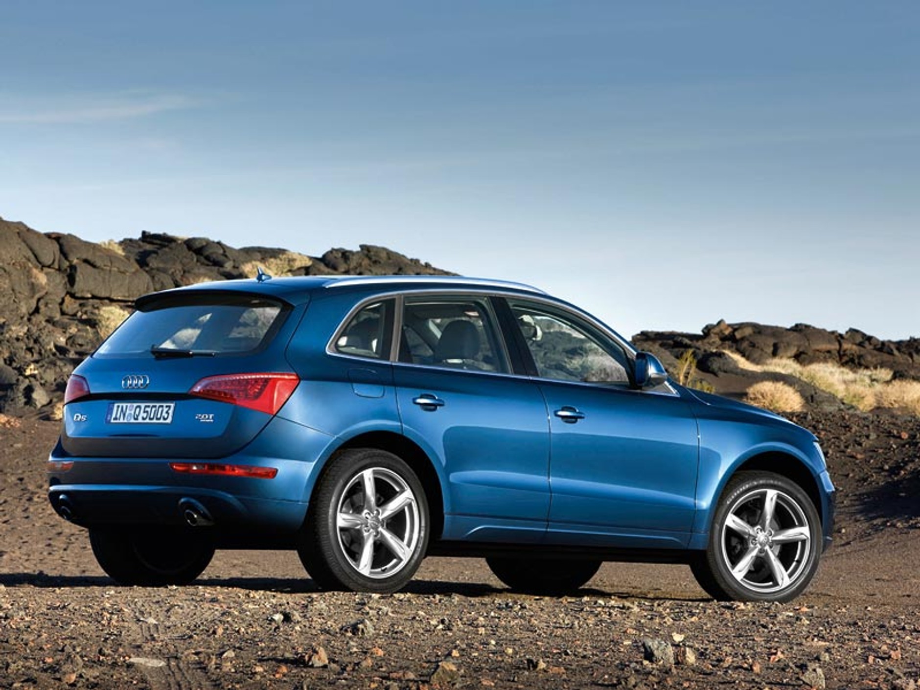 Audi Q5: pierwsze informacje, zdjęcia i wideo