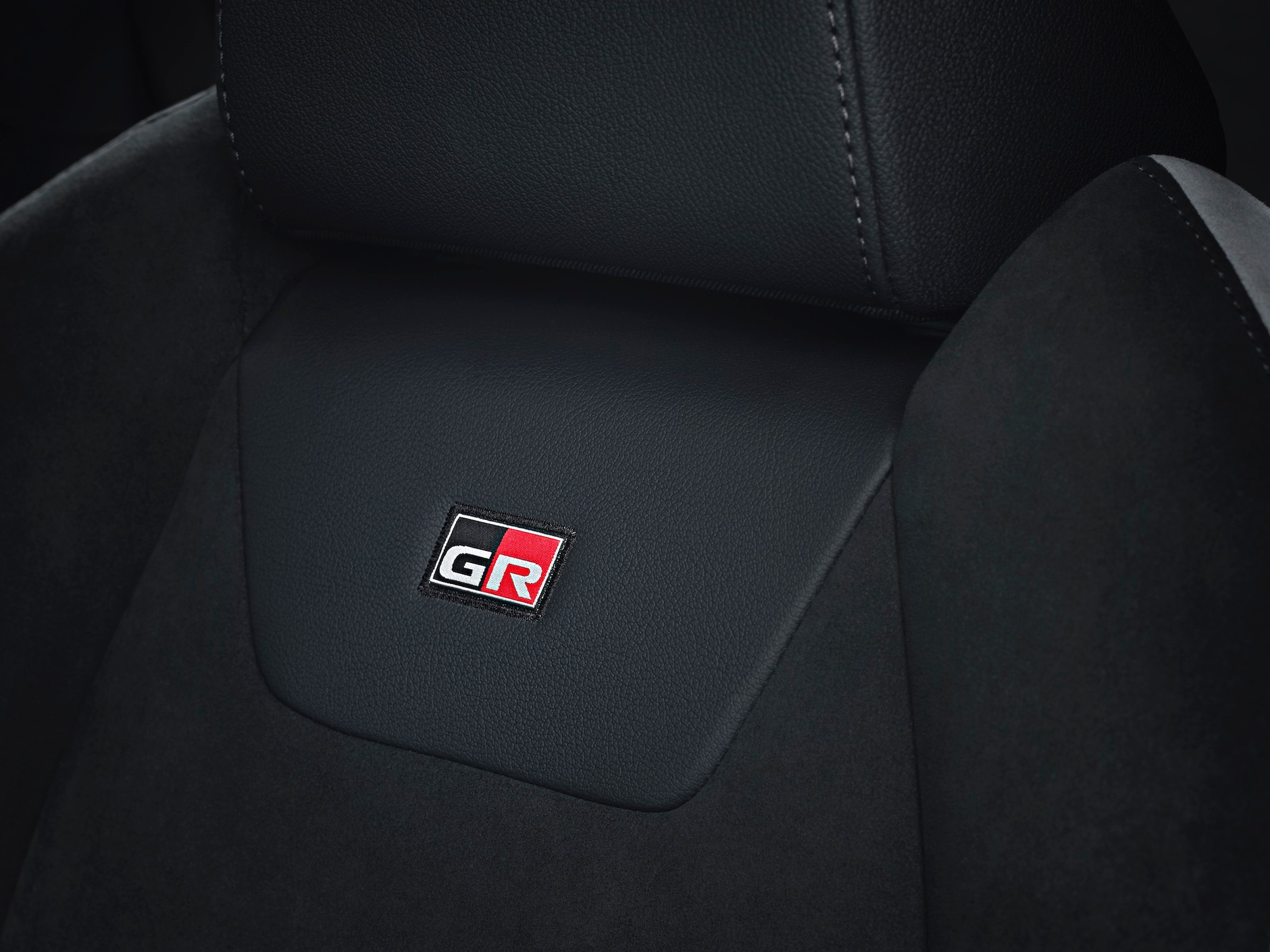 Toyota C-HR GR Sport