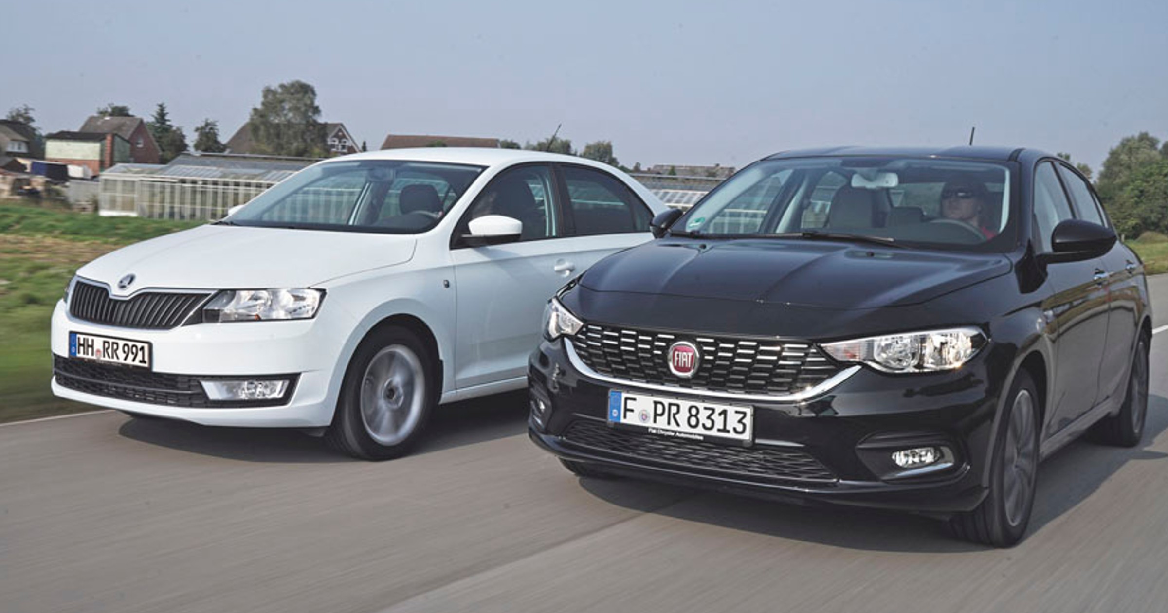 Fiat Tipo kontra Skoda Rapid - co oferują topowe wersje?