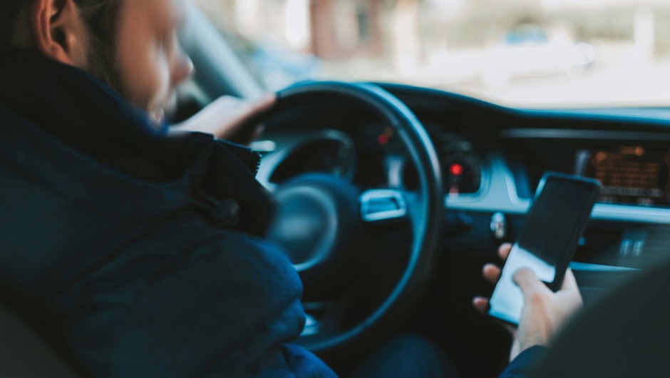 Rozmawiali przez telefon. "Rachunek" wyniósł 500 zł i 12 punktów