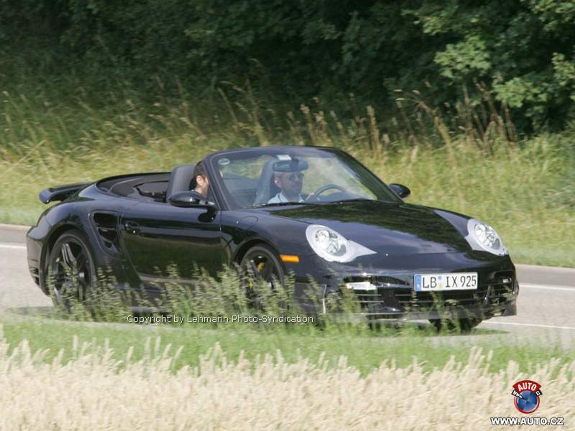 Spy Photos: Porsche 911 Turbo Cabrio i Targa bez maskowania
