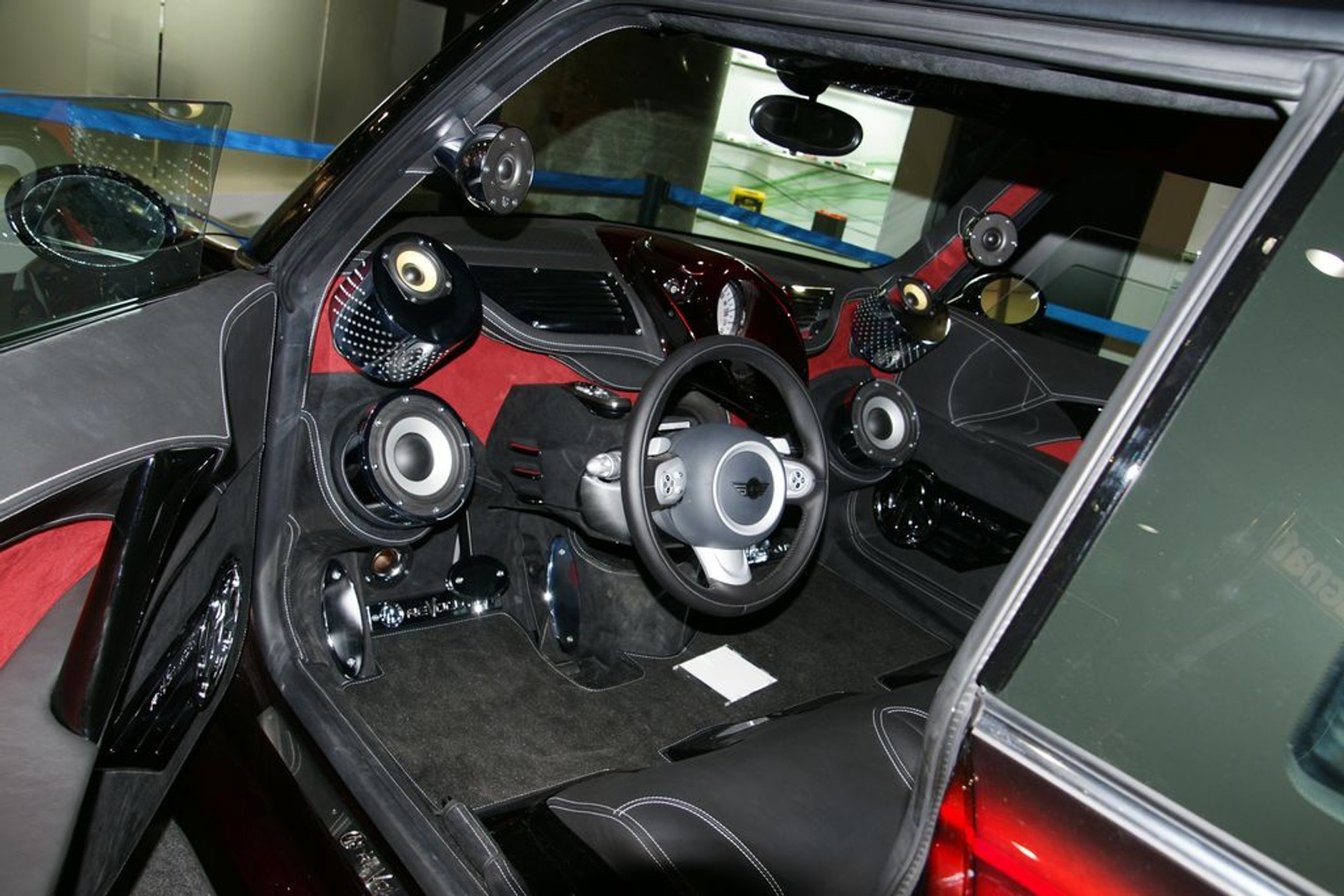 AMICOM 2010: kino, koncert i nawigacja do samochodu (galeria)