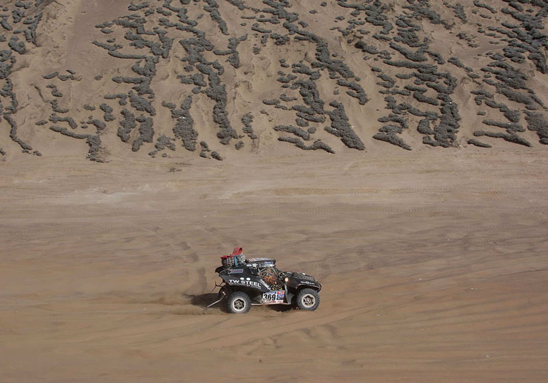 Rajd Dakar 2010: Przygoński już 8, Sonik broni honoru (12. etap na żywo, wyniki, foto)