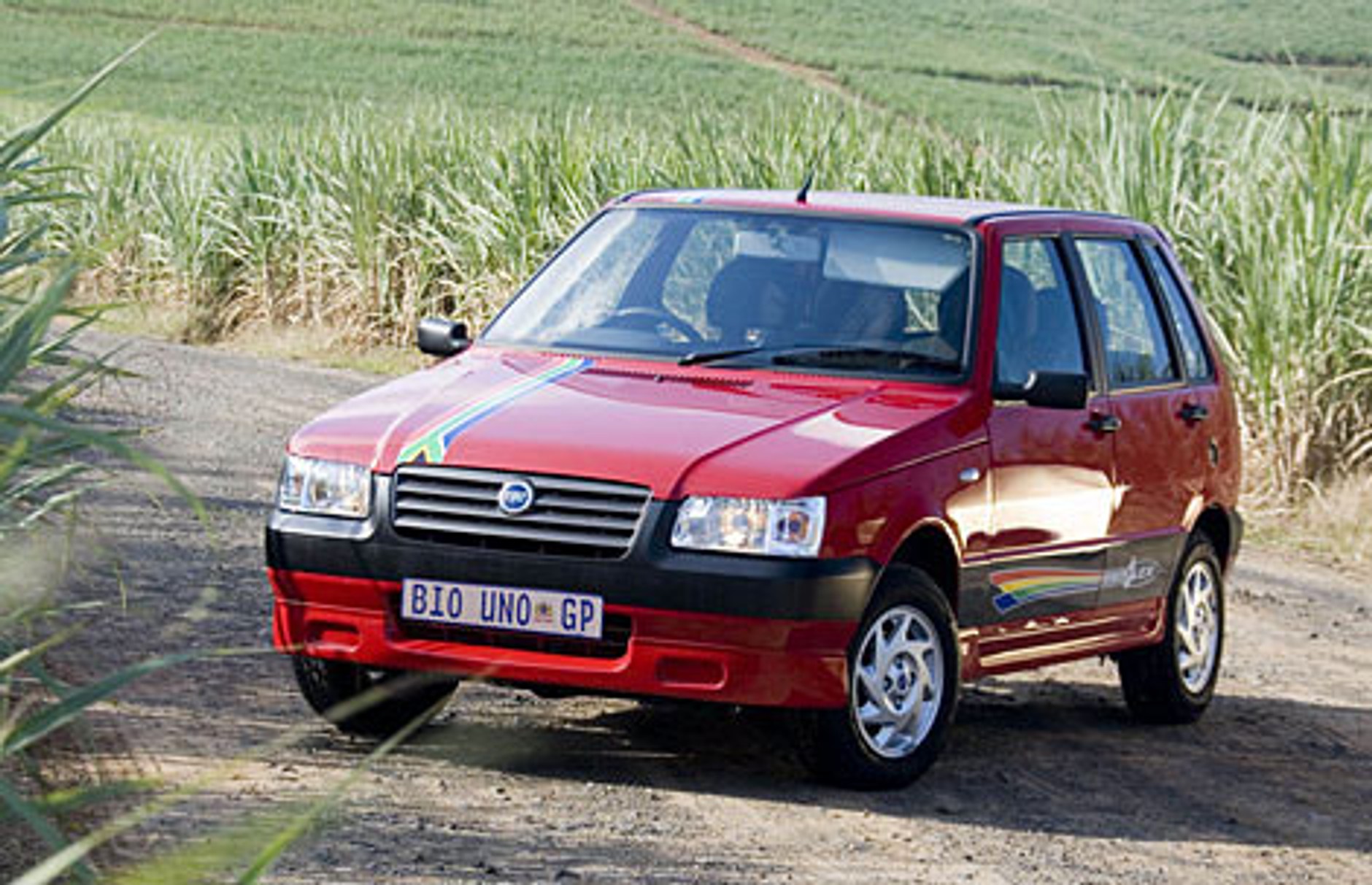 Fiat Uno żyje i jeździ na alkohol