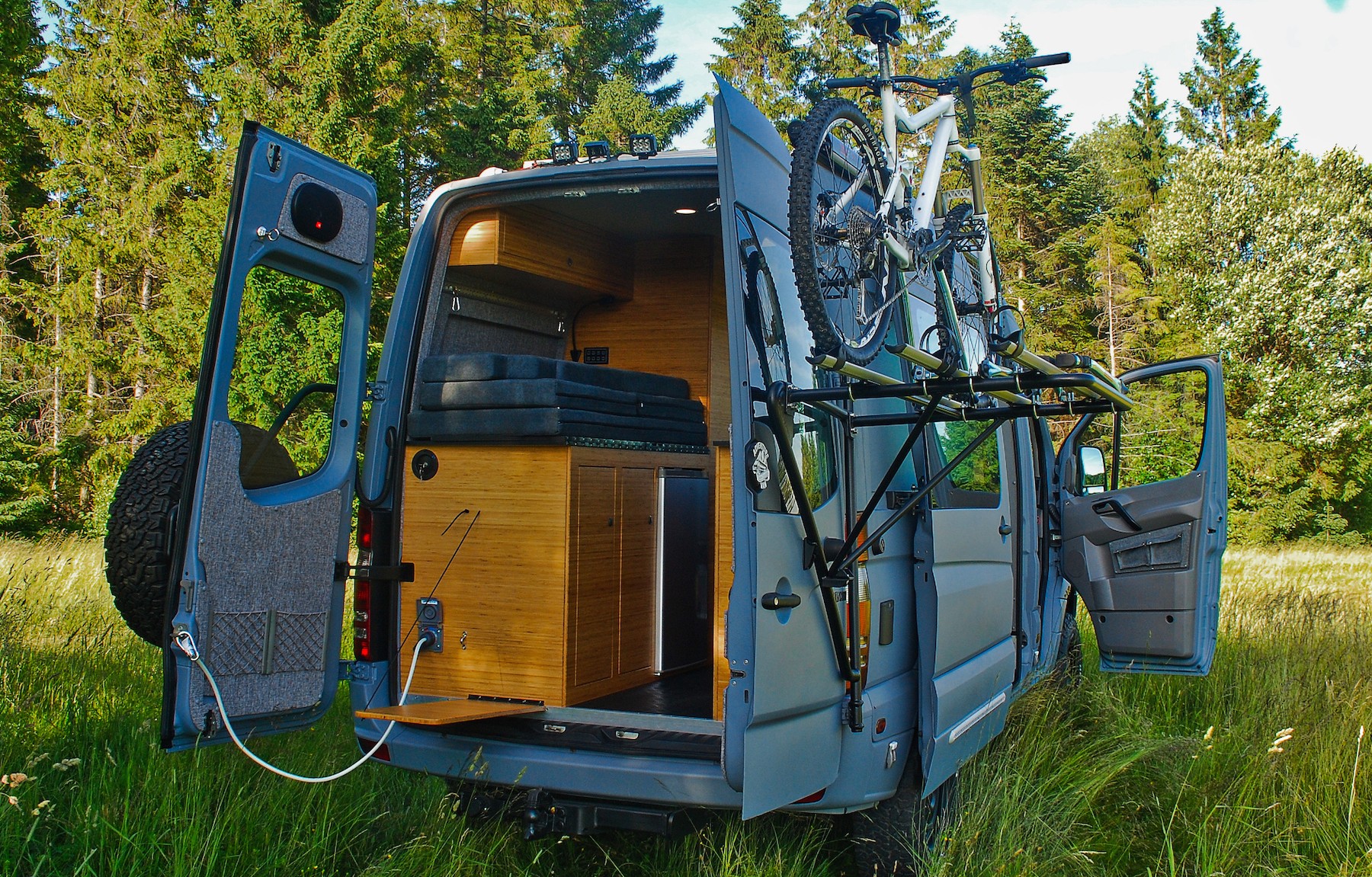 Kamper zbudowany na zamówienie