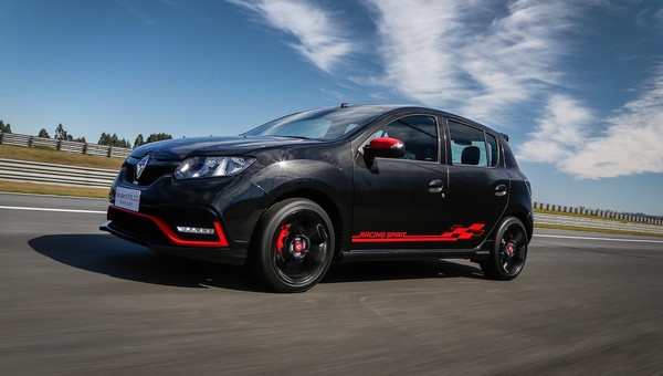 Renault Sandero R.S. 2.0 Racing Spirit – sportowy duch Dacii
