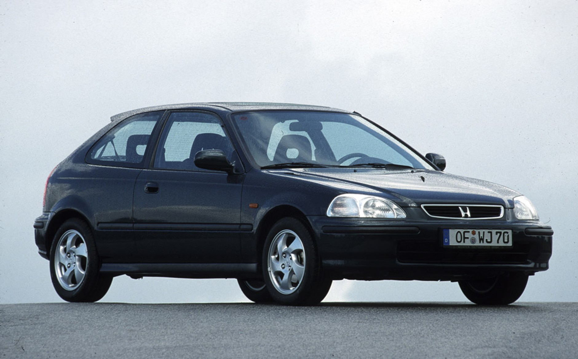 Który 10-letni kompakt warto kupić?