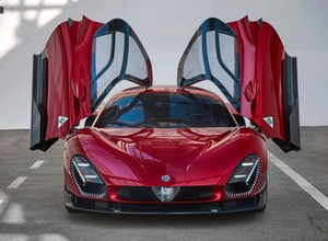 Alfa Romeo 33 Stradale. Ikona powraca w limitowanej edycji