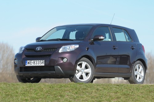 Toyota Urban Cruiser: Mieszczuch udający SUV-a