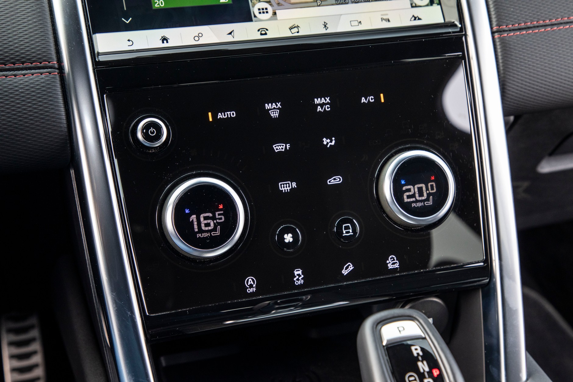 Land Rover Discovery Sport 2.0P I4 R-Dynamic