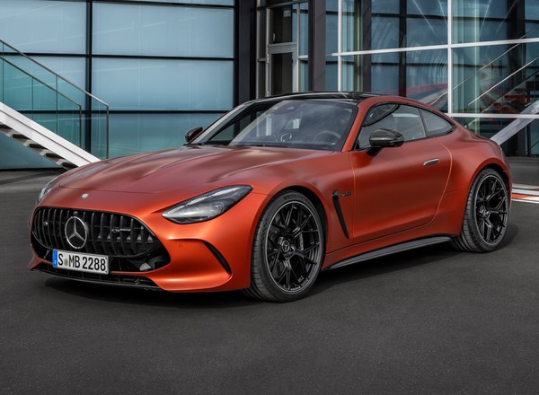 Nowy, topowy Mercedes-AMG GT 63 S E PERFORMANCE. Ponad 800 KM i 2,8 do "setki" w cywilnym aucie