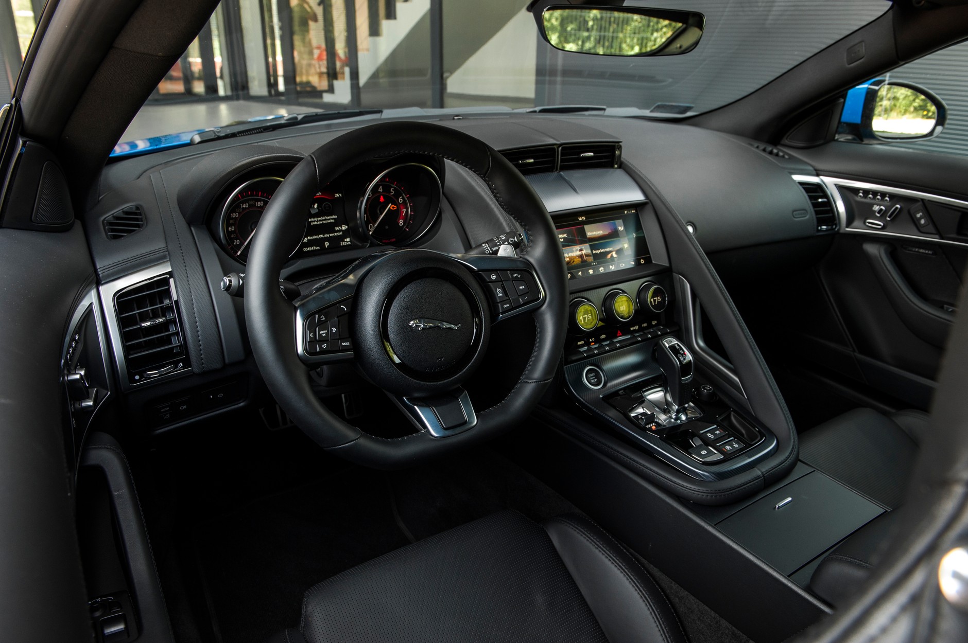 Jaguar F-Type i Porsche 718 Cayman