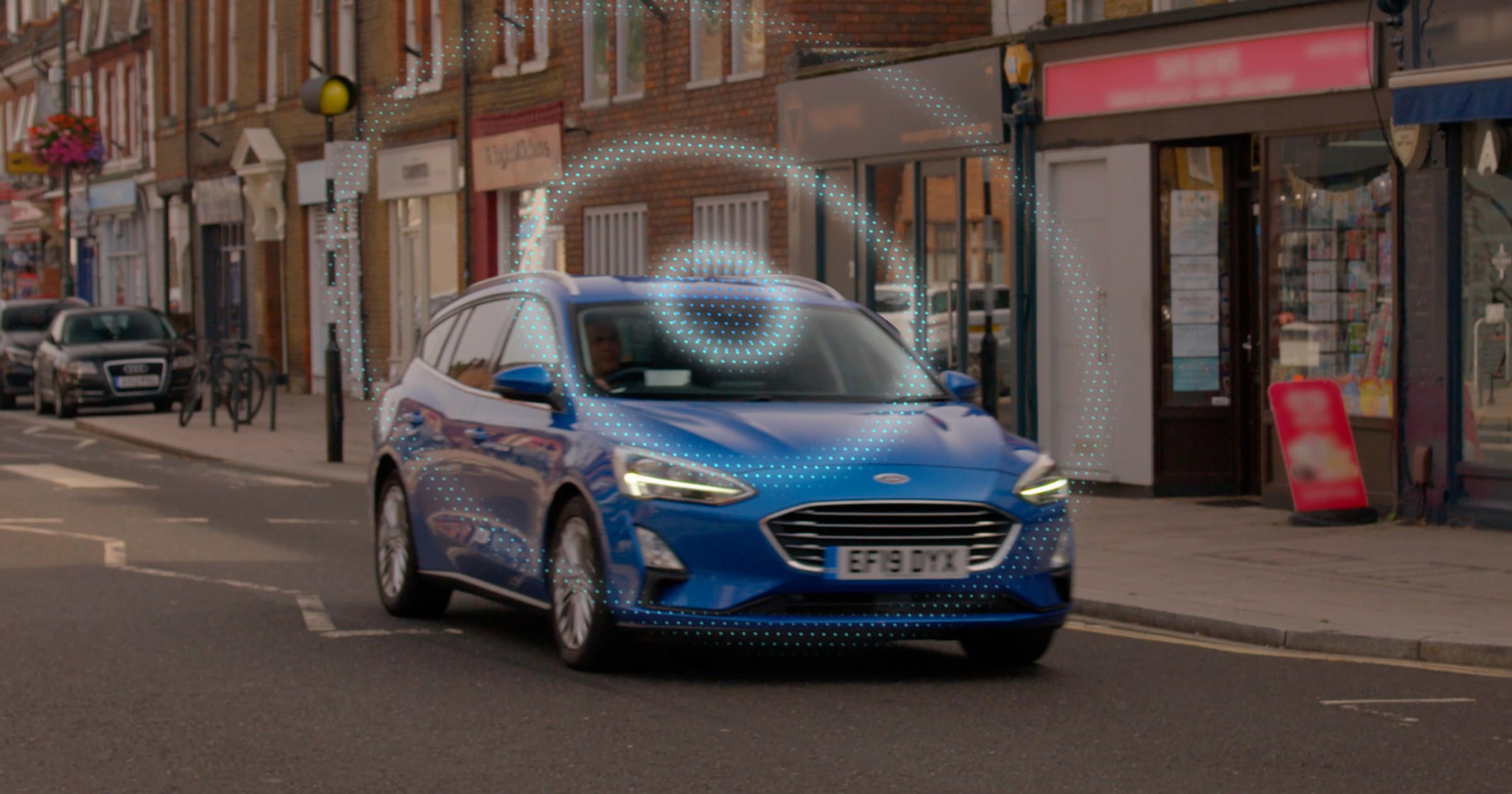 Ford RoadSafe - projekt systemu ostrzegania o zagrożeniach na drogach