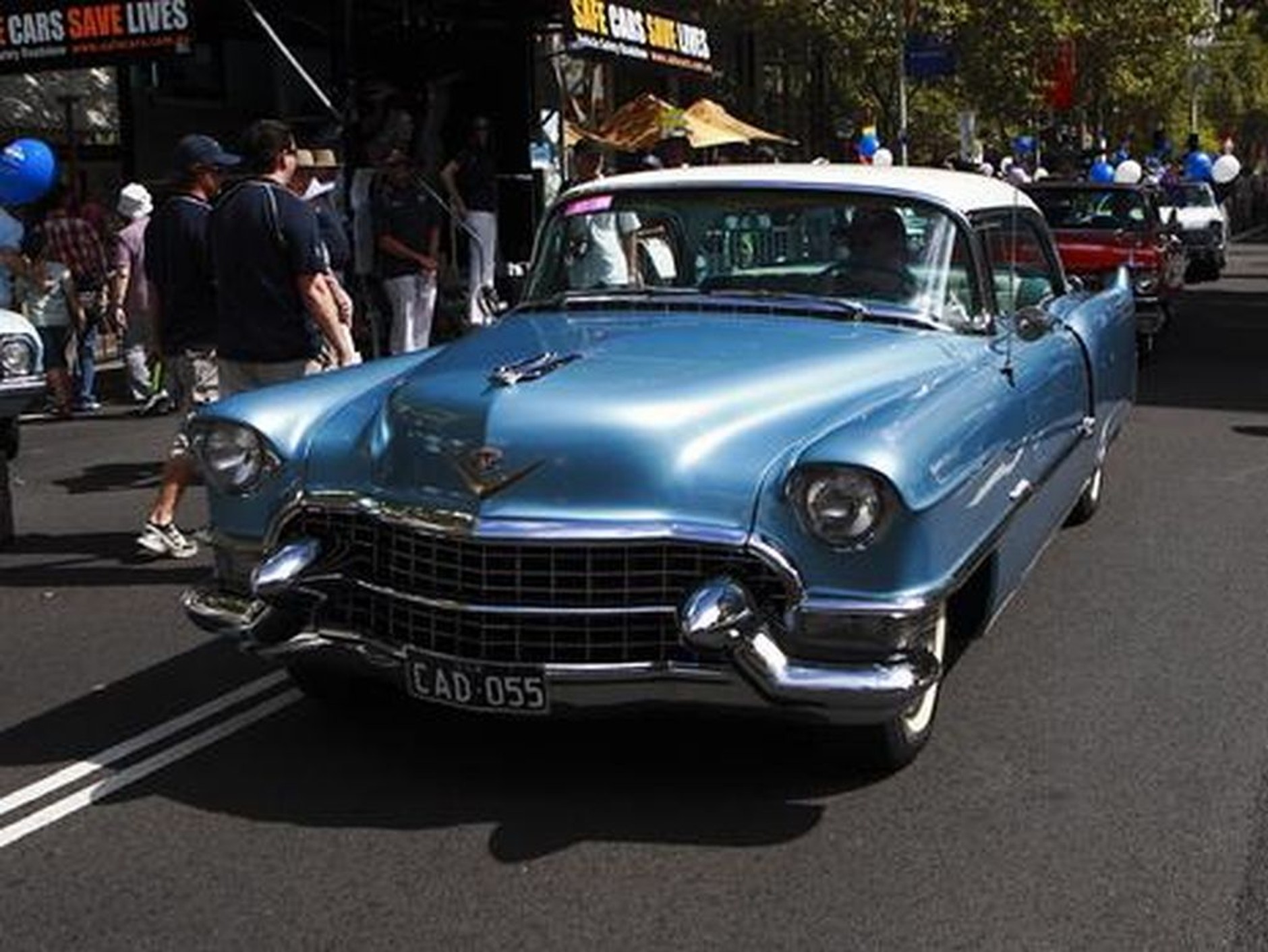 Chcesz zarobić na samochodzie? Kup oldtimera