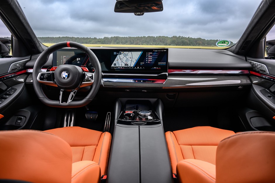 BMW M5 (G90)