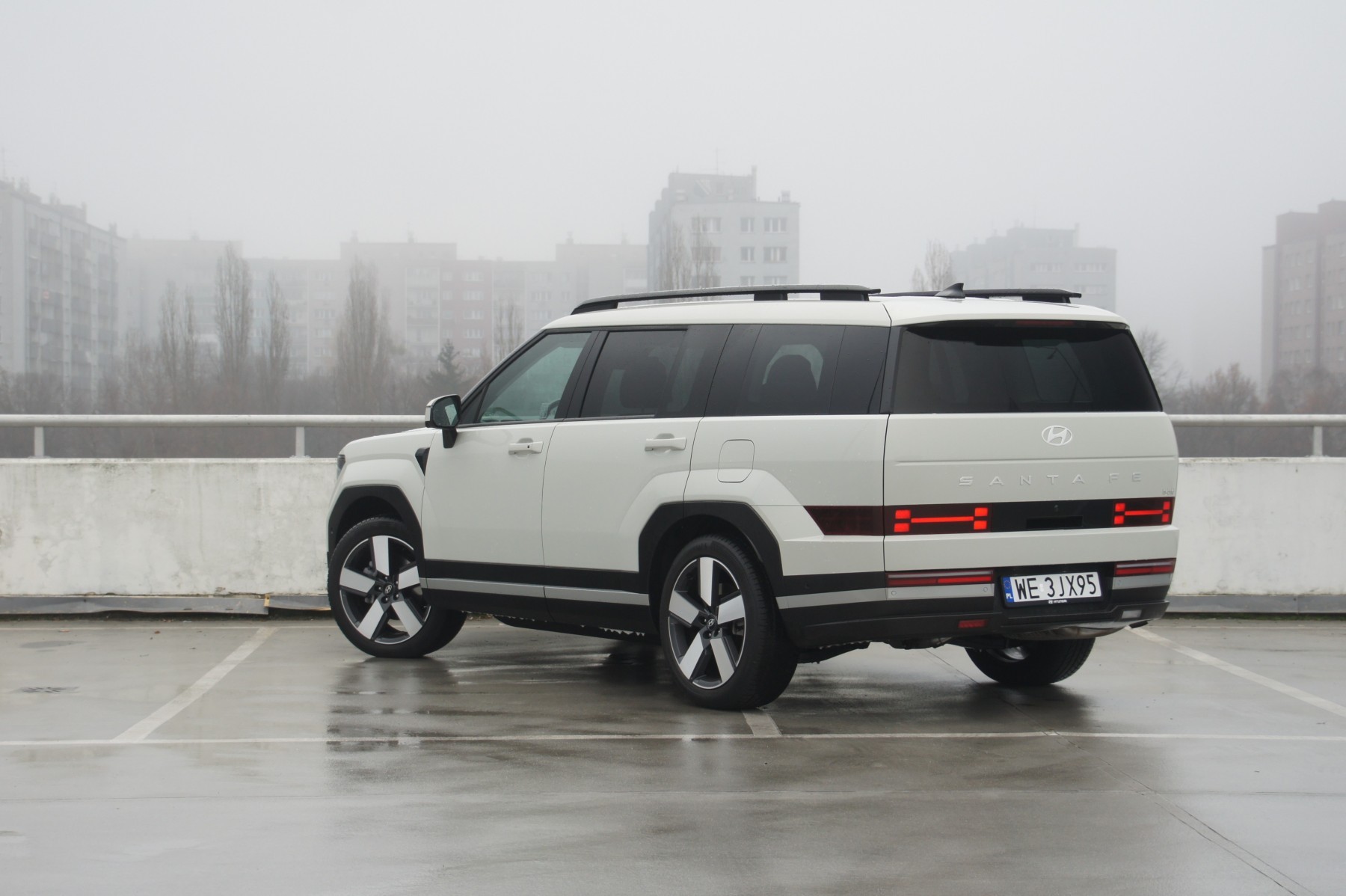 Hyundai Santa Fe Hybrid