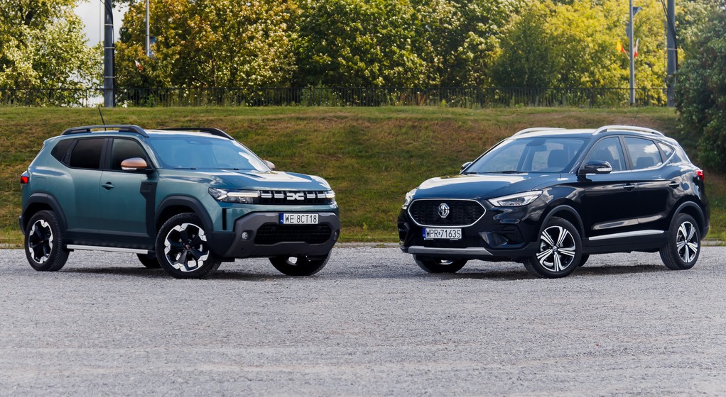 Dacia Duster kontra MG ZS. Porównanie dwóch budżetowych samochodów