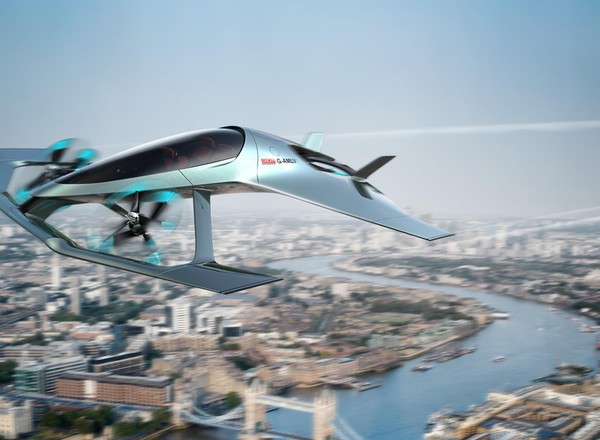 Aston Martin: po samochodach pora na latanie